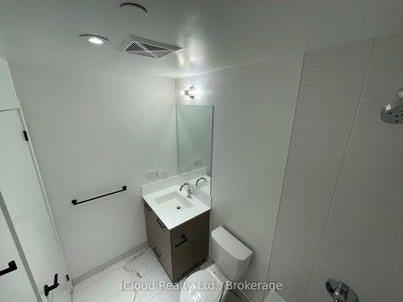 10, Lagerfeld, Northwest Brampton, Brampton