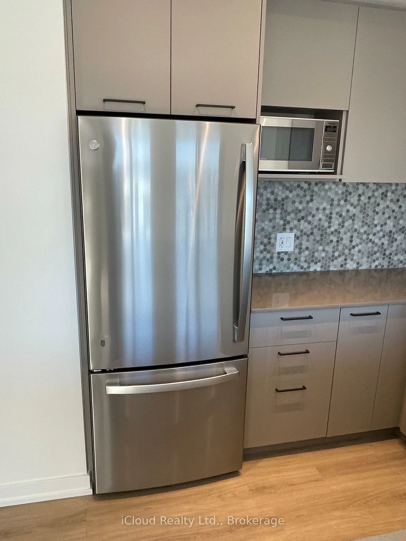 10, Lagerfeld, Northwest Brampton, Brampton