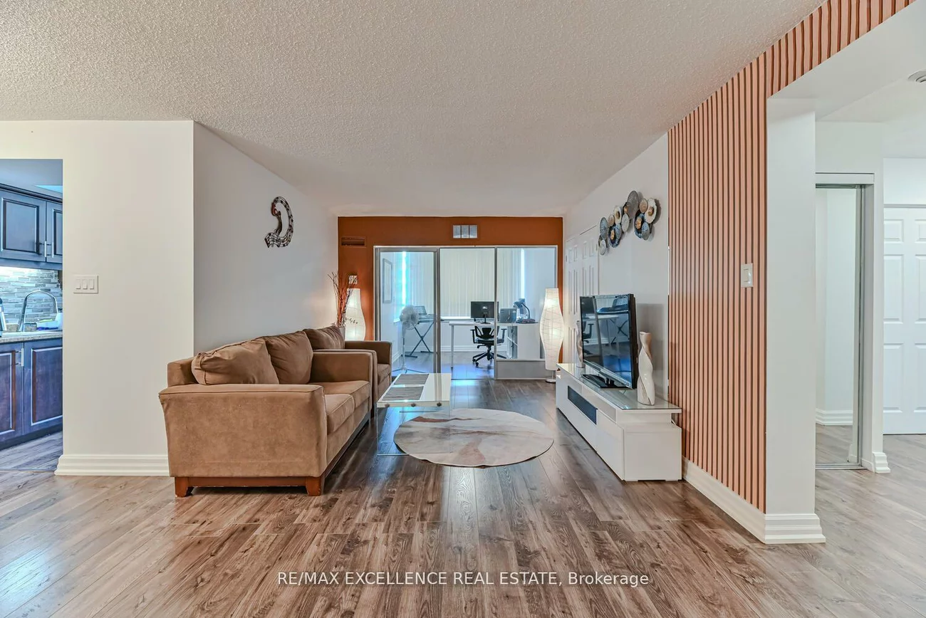 5, Lisa, Queen Street Corridor, Brampton