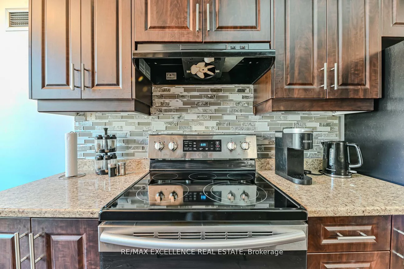 5, Lisa, Queen Street Corridor, Brampton