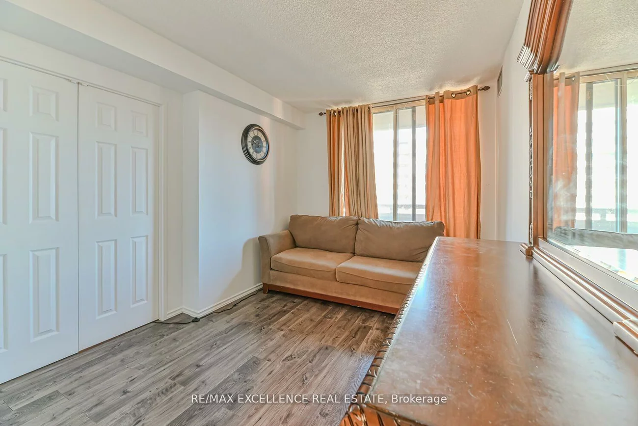 5, Lisa, Queen Street Corridor, Brampton