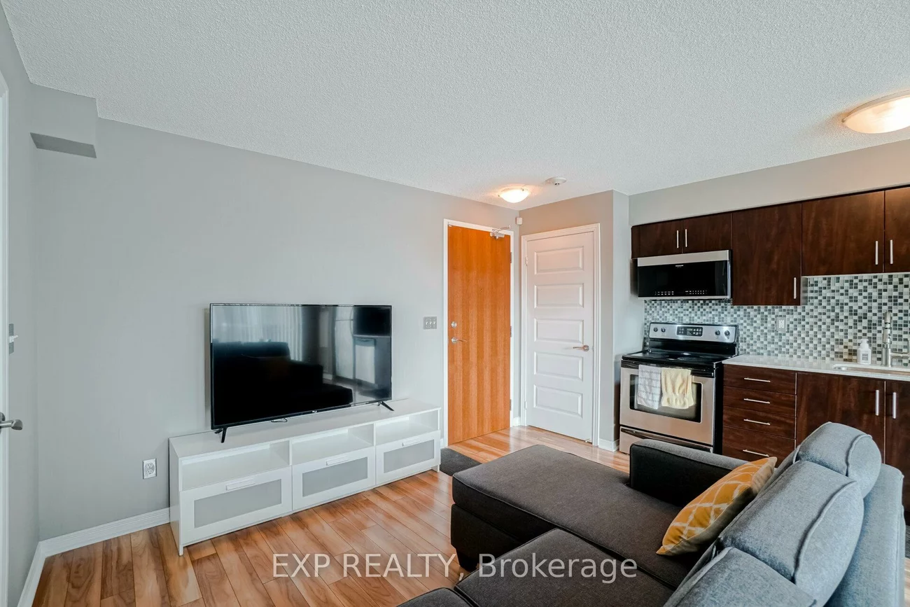 215, Queen, Queen Street Corridor, Brampton