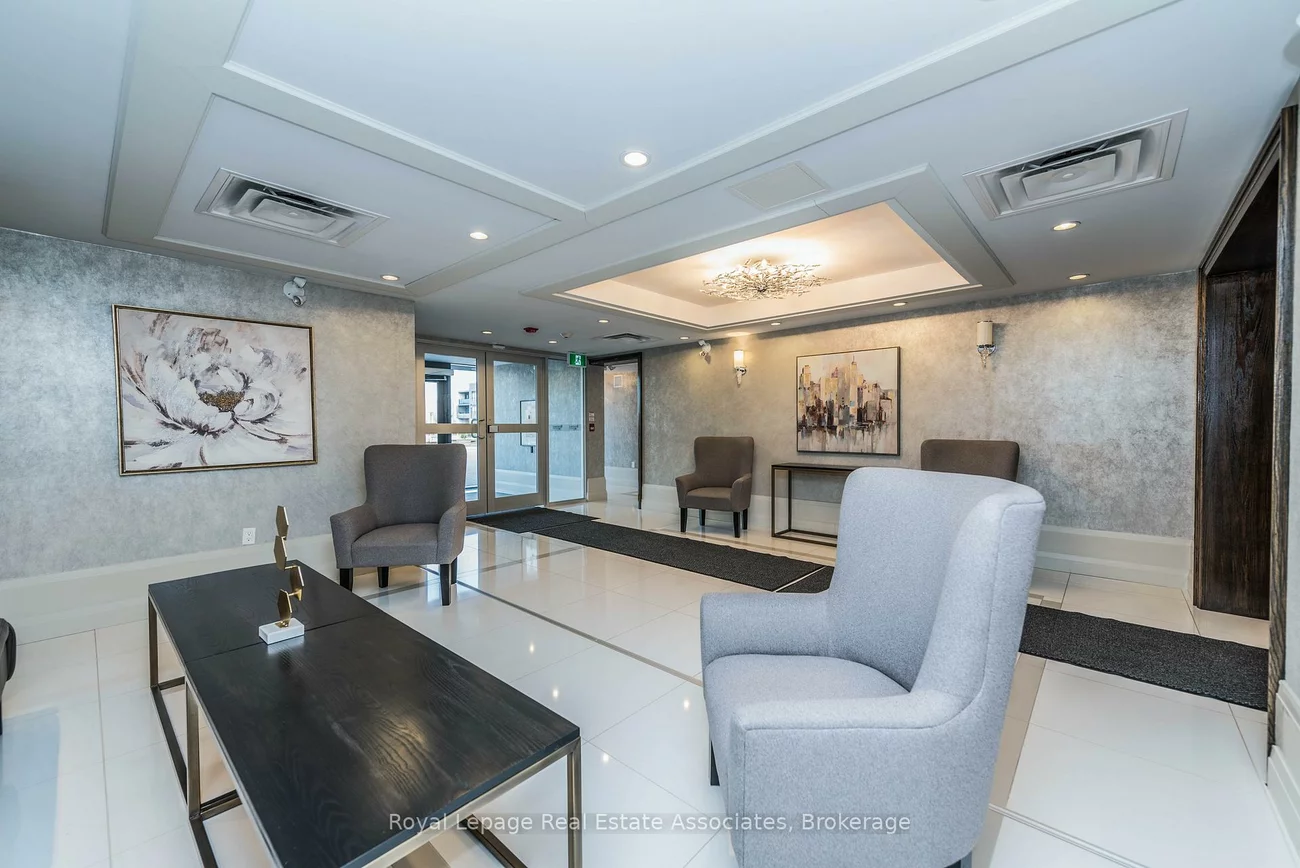 40, Via Rosedale, Sandringham-Wellington, Brampton