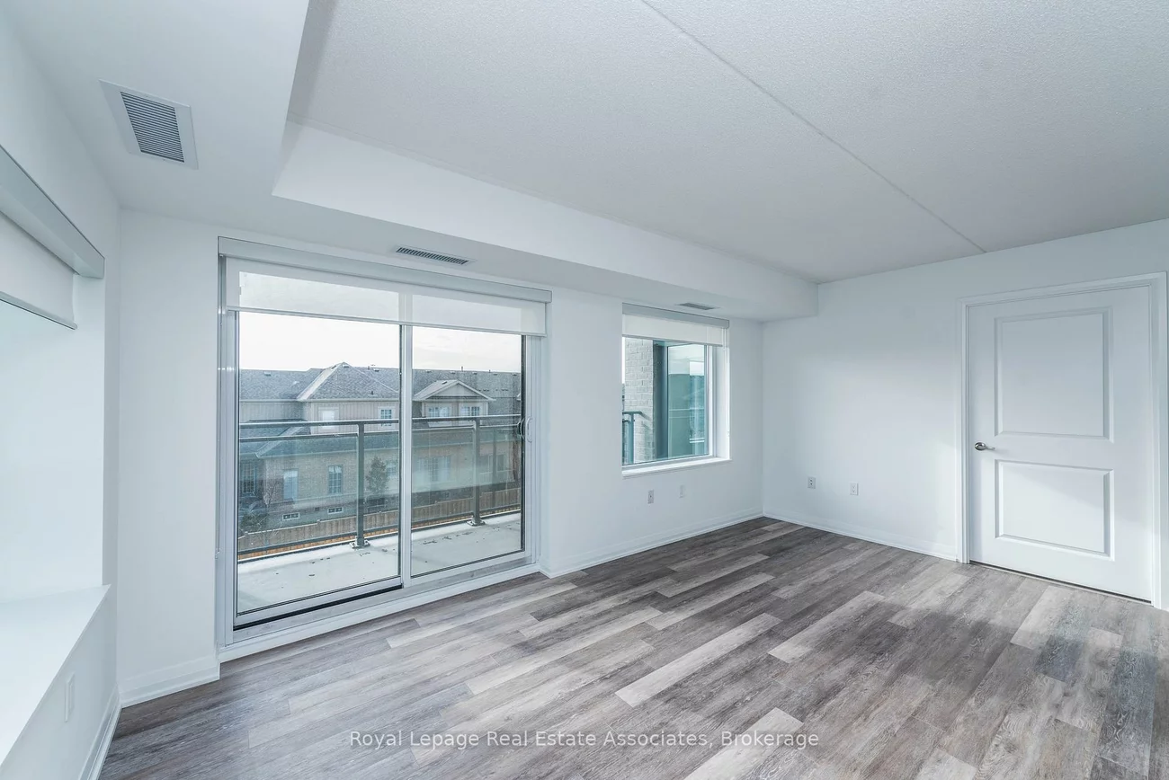 40, Via Rosedale, Sandringham-Wellington, Brampton