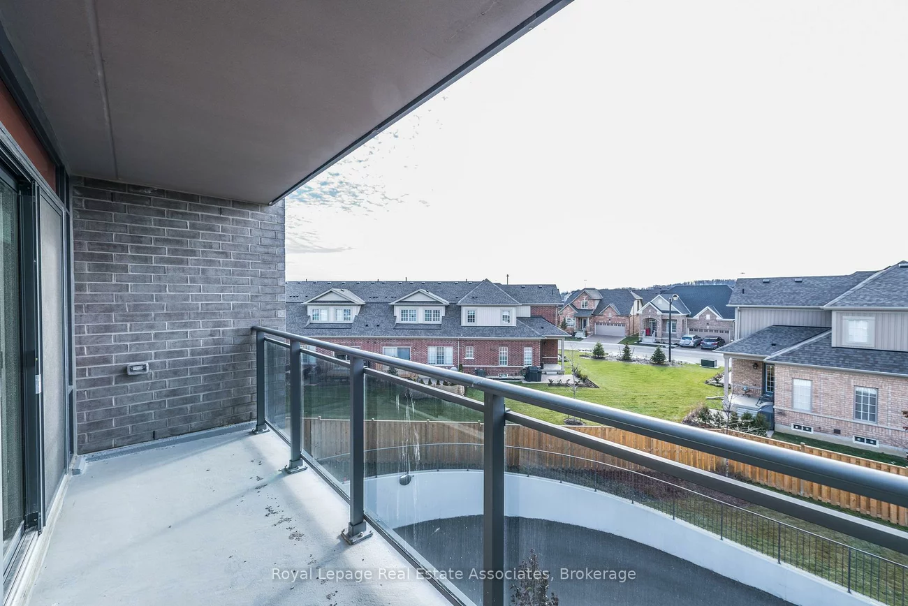 40, Via Rosedale, Sandringham-Wellington, Brampton