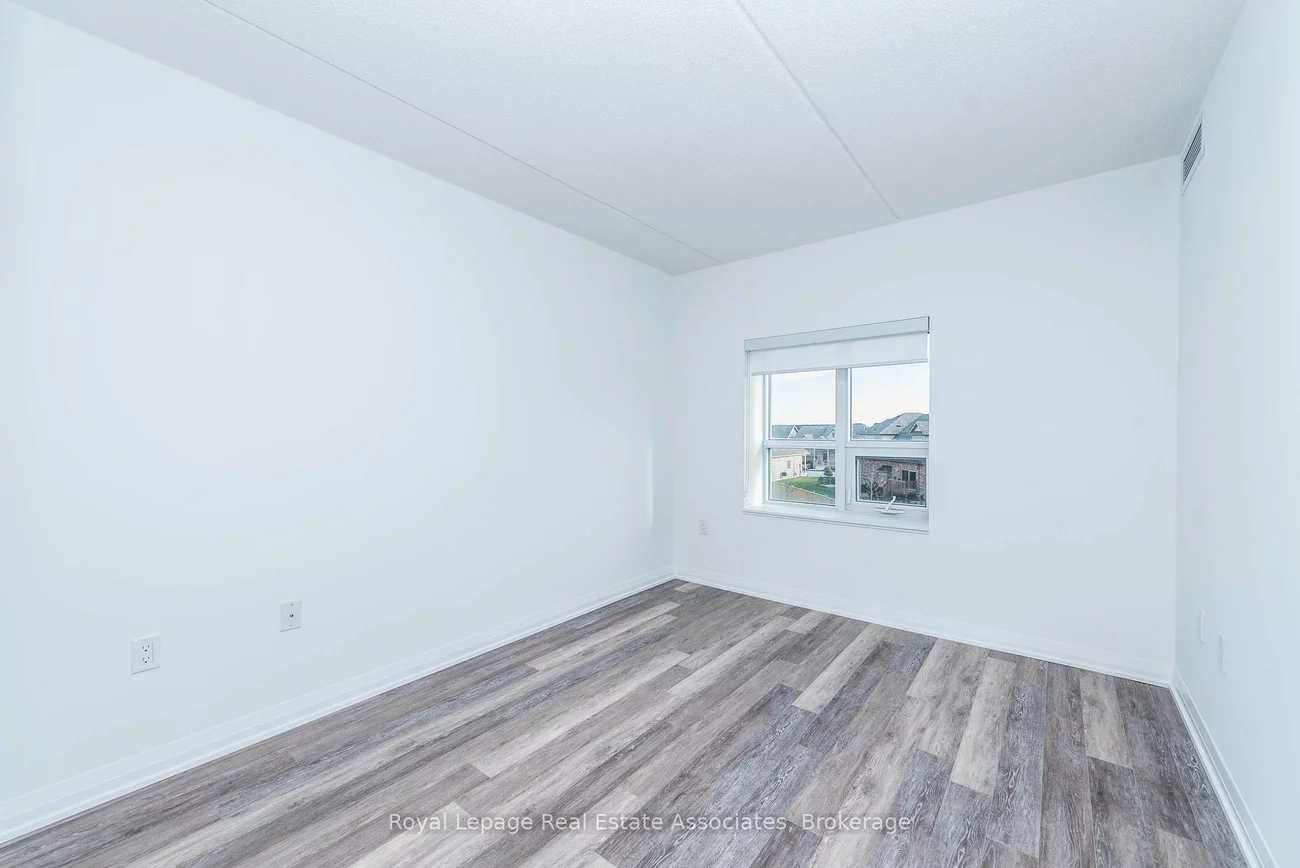 40, Via Rosedale, Sandringham-Wellington, Brampton