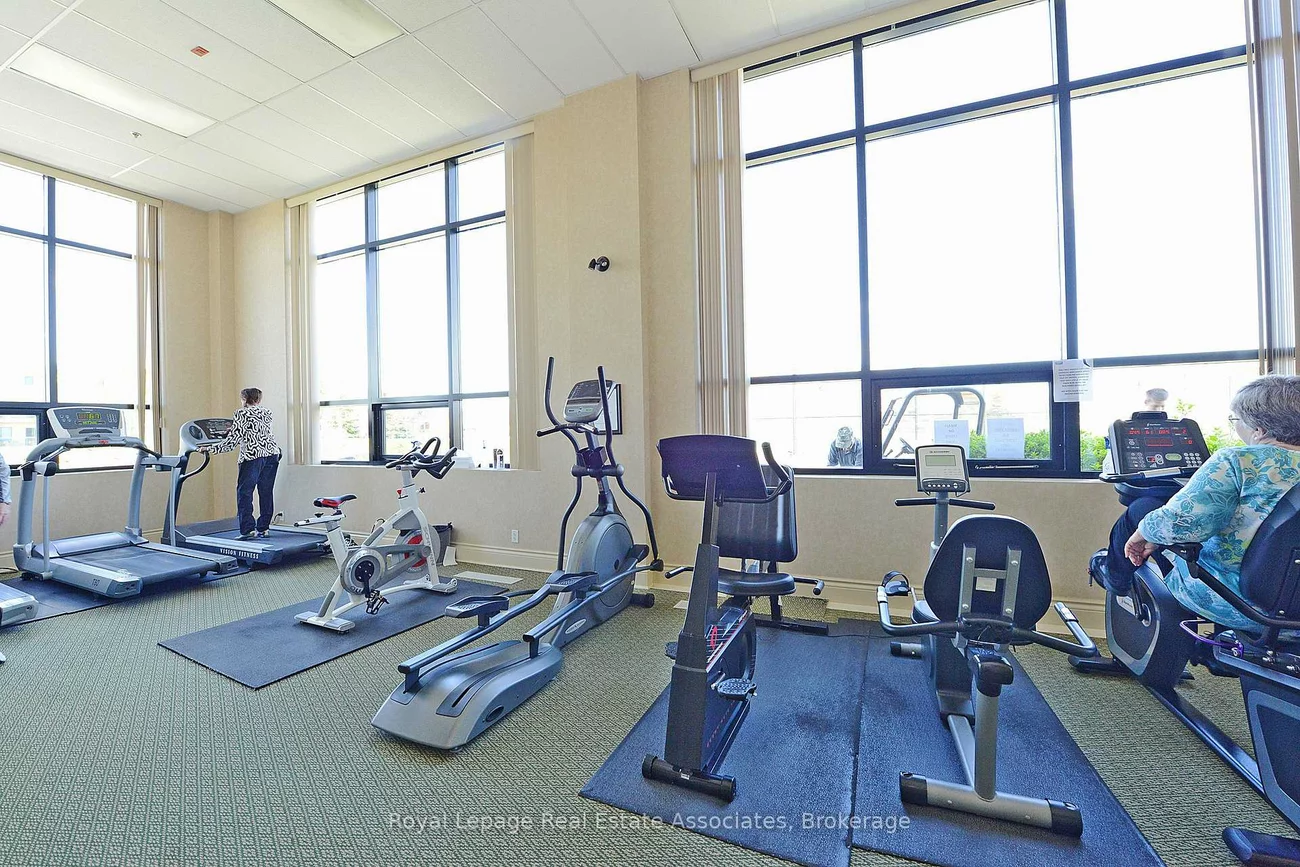 40, Via Rosedale, Sandringham-Wellington, Brampton