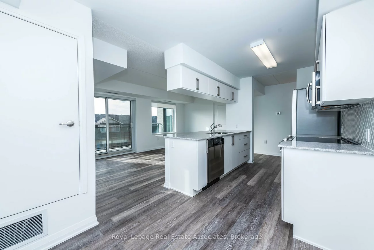 40, Via Rosedale, Sandringham-Wellington, Brampton