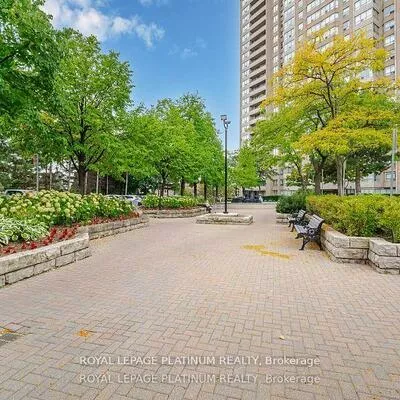 30, Malta, Fletcher's Creek South, Brampton