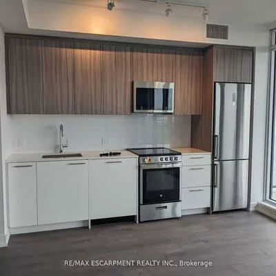 225, Veterans, Northwest Brampton, Brampton