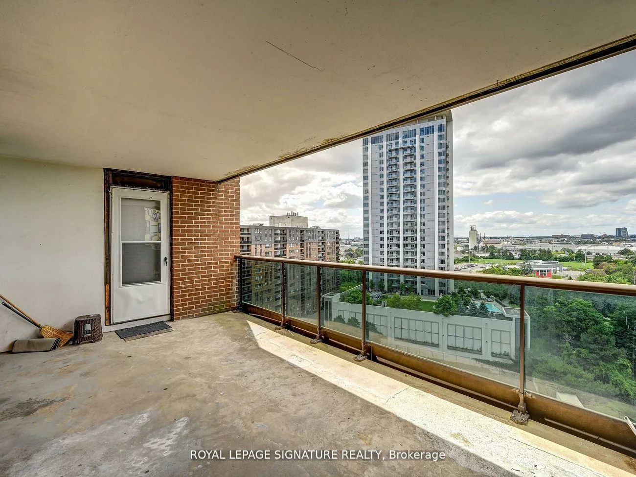 4, Lisa, Queen Street Corridor, Brampton