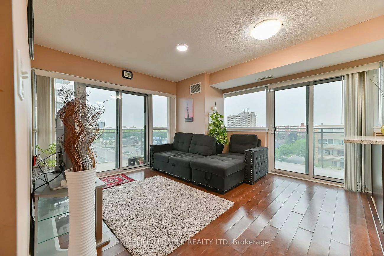 215, Queen, Queen Street Corridor, Brampton