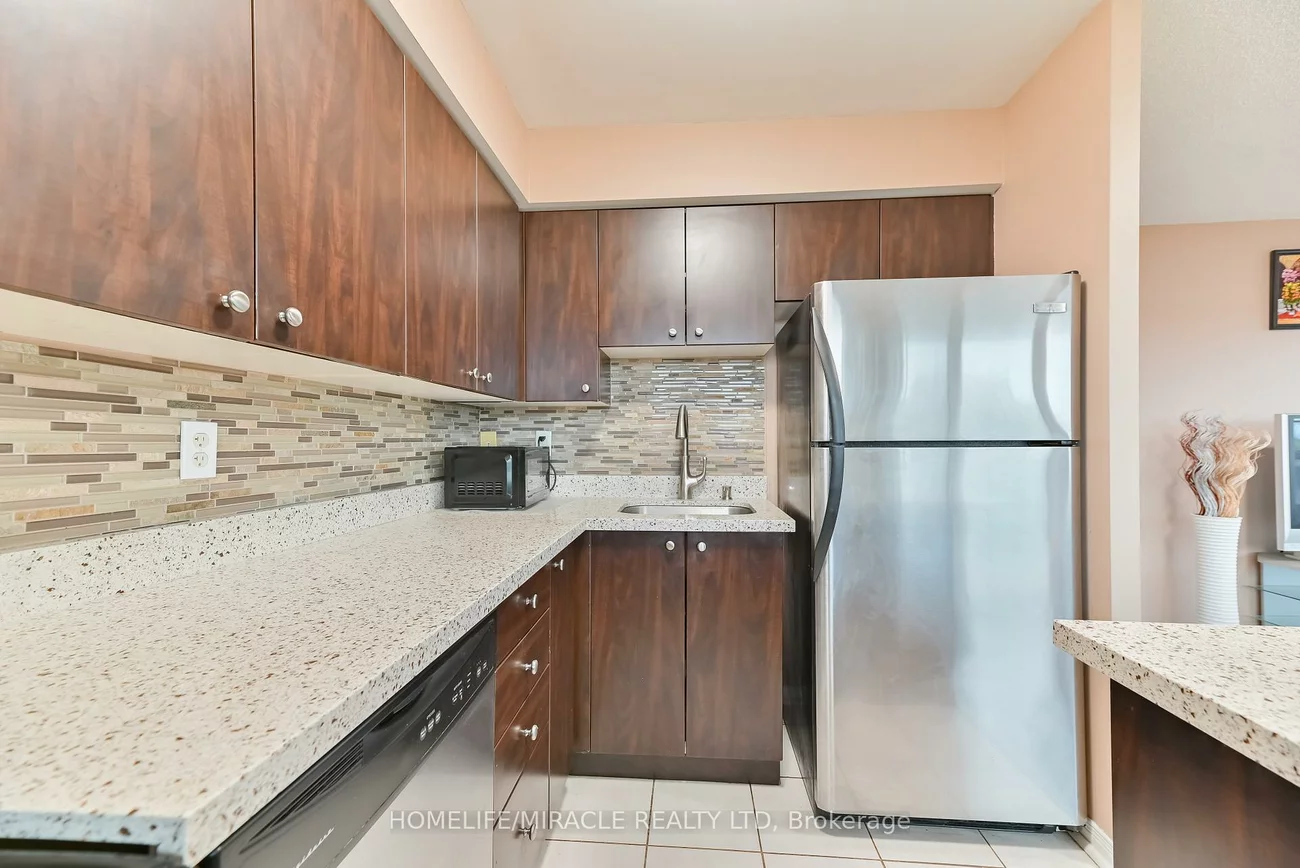 215, Queen, Queen Street Corridor, Brampton