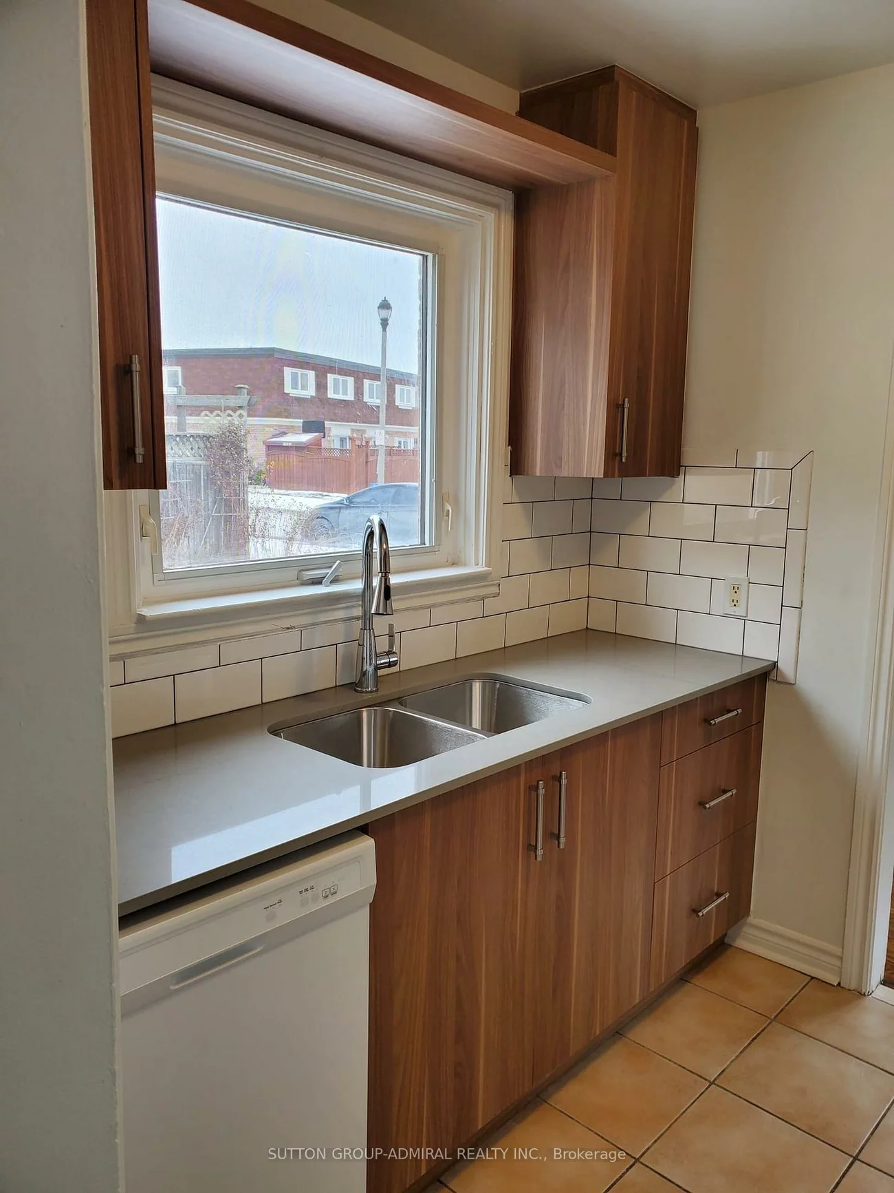 7, Townhouse, Brampton East, Brampton