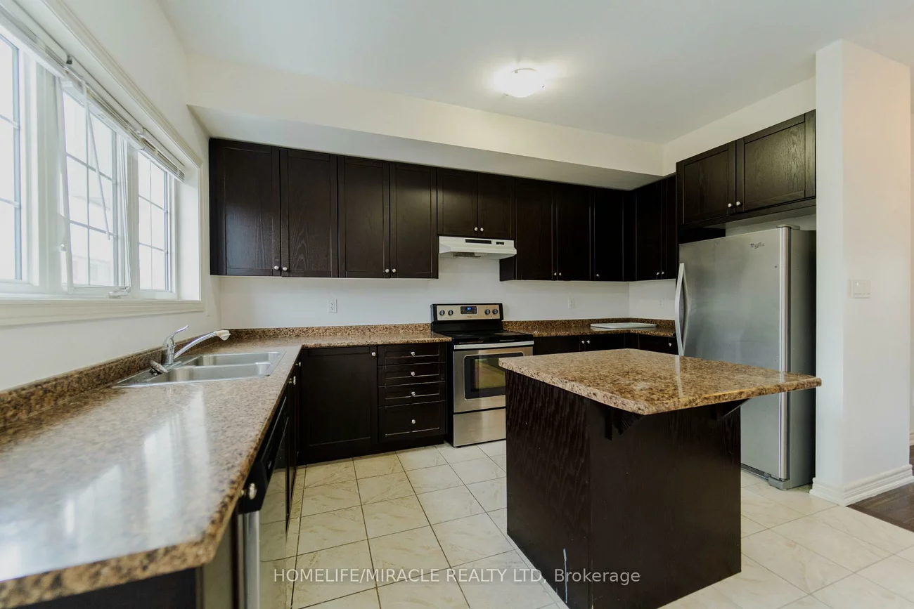 106, Aspen Hills, Credit Valley, Brampton