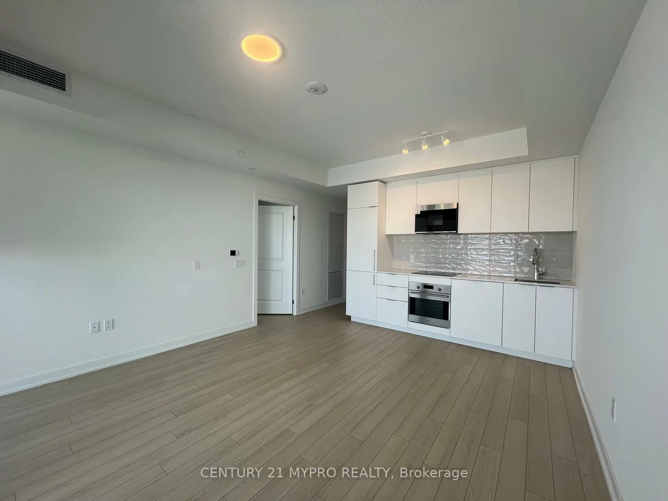 15, Skyridge, Bram East, Brampton