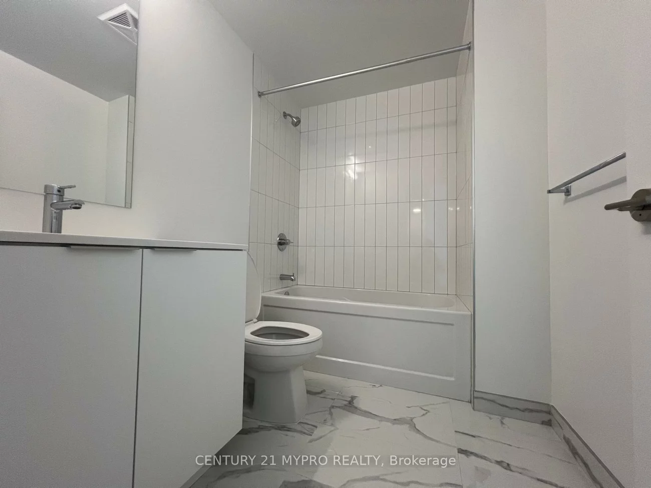 15, Skyridge, Bram East, Brampton