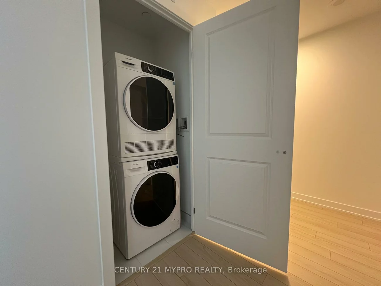 15, Skyridge, Bram East, Brampton