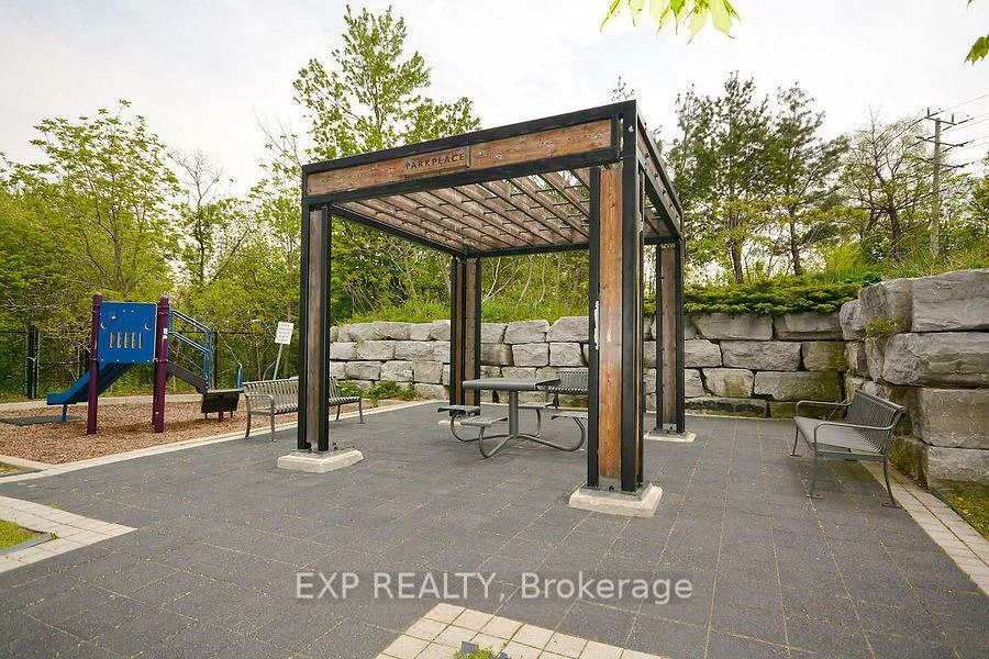 100, John, Downtown Brampton, Brampton