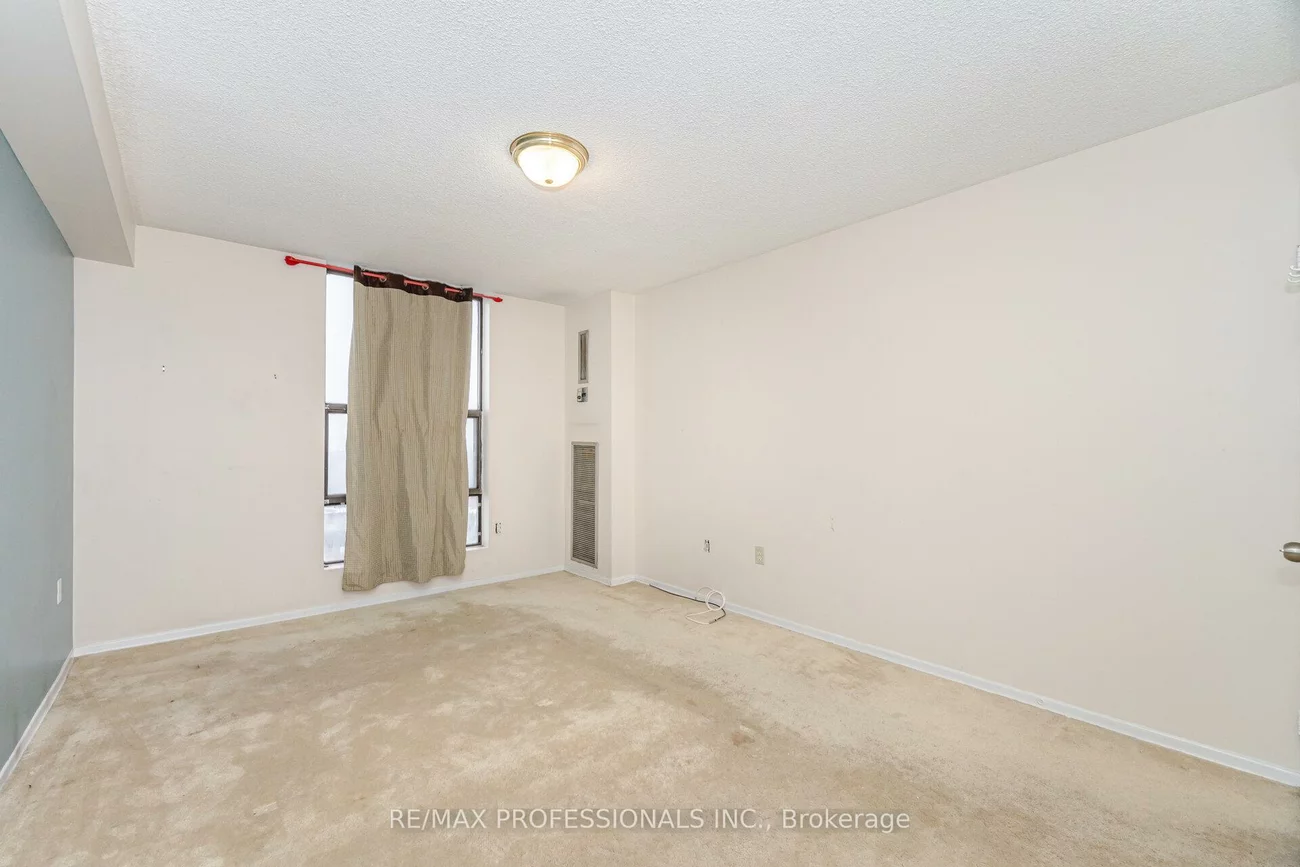 4, Kings Cross, Queen Street Corridor, Brampton