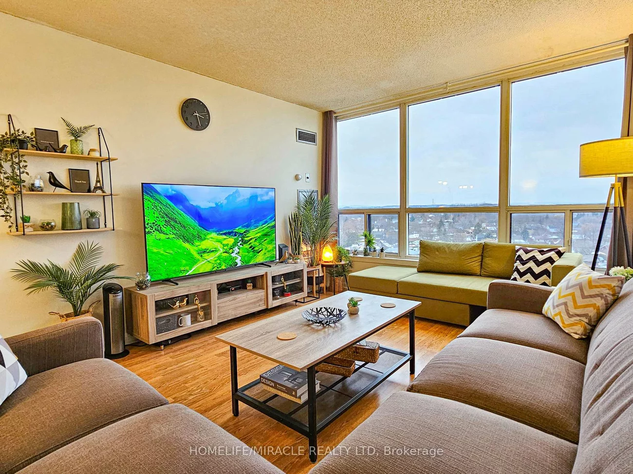 12, Laurelcrest, Queen Street Corridor, Brampton