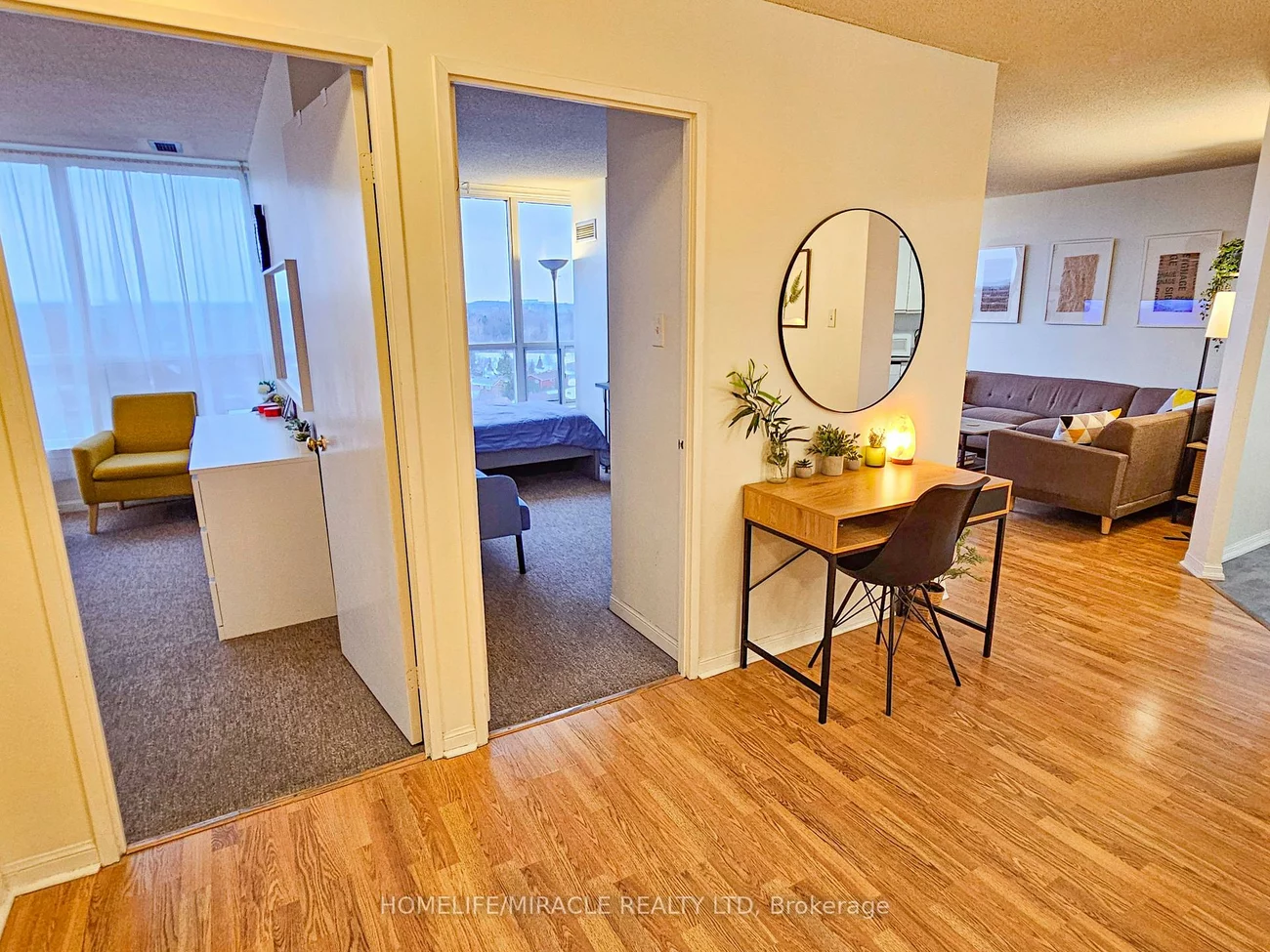 12, Laurelcrest, Queen Street Corridor, Brampton