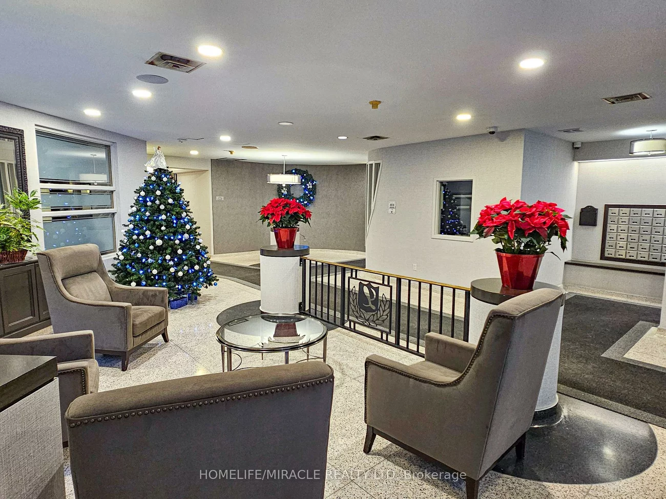 12, Laurelcrest, Queen Street Corridor, Brampton