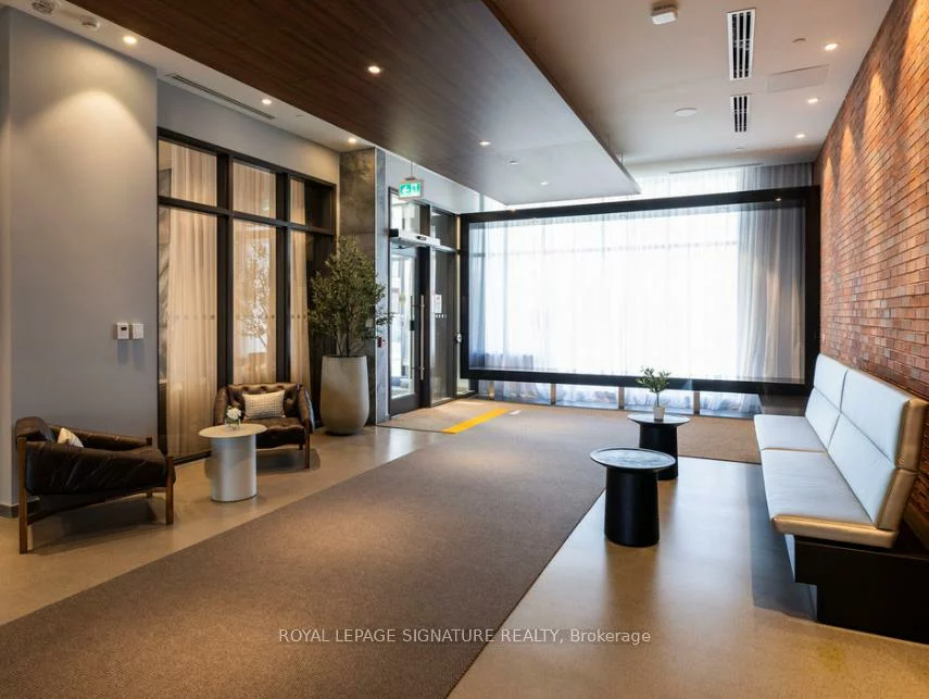 40, Lagerfeld, Northwest Brampton, Brampton