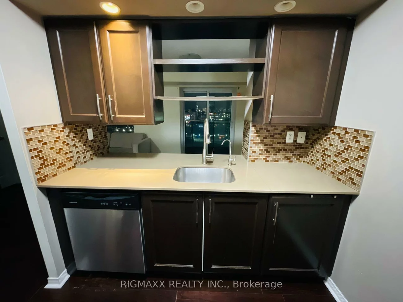 215, Queen, Queen Street Corridor, Brampton