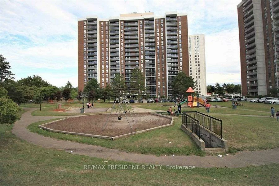 17, Knightsbridge, Queen Street Corridor, Brampton