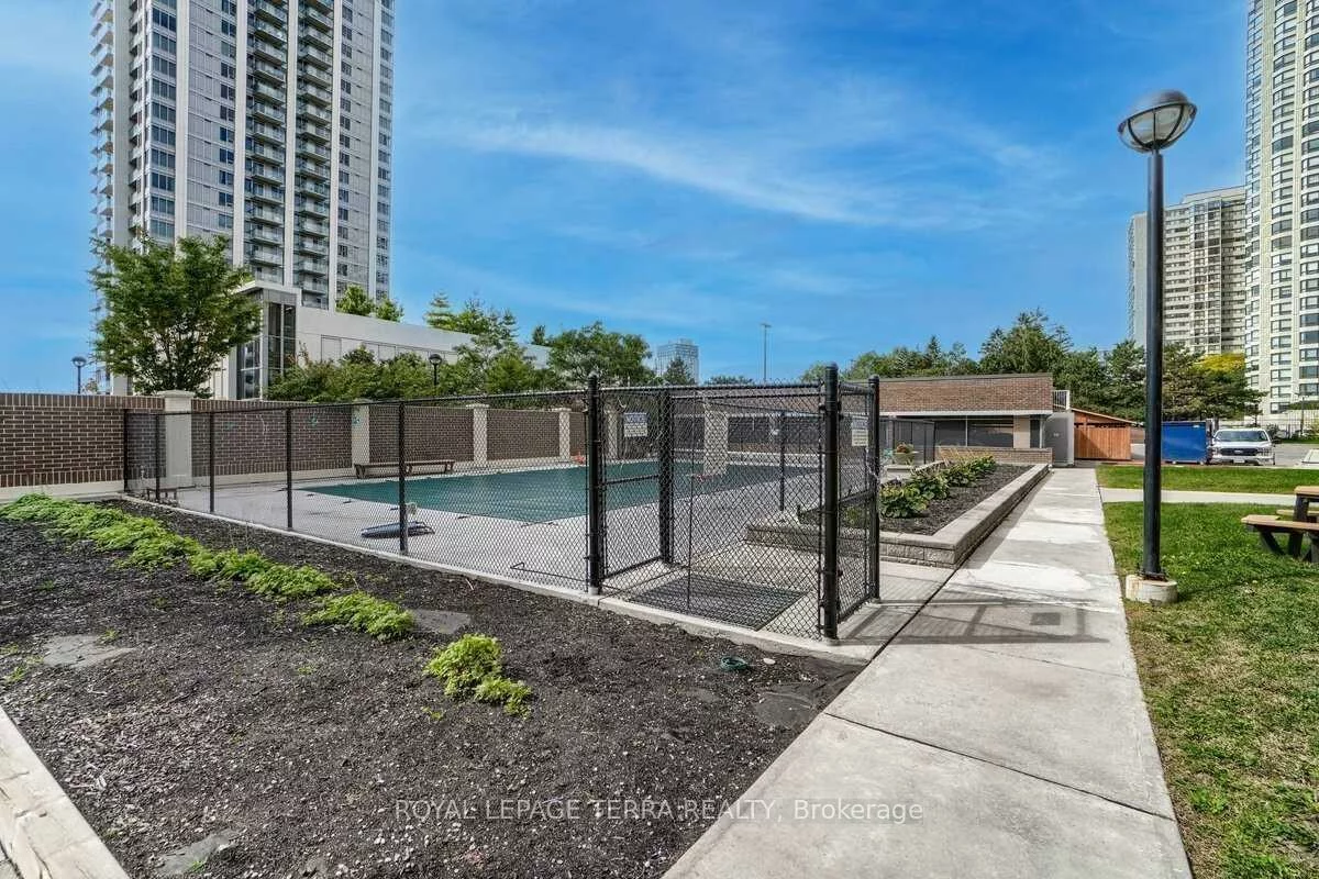 4, Lisa, Queen Street Corridor, Brampton