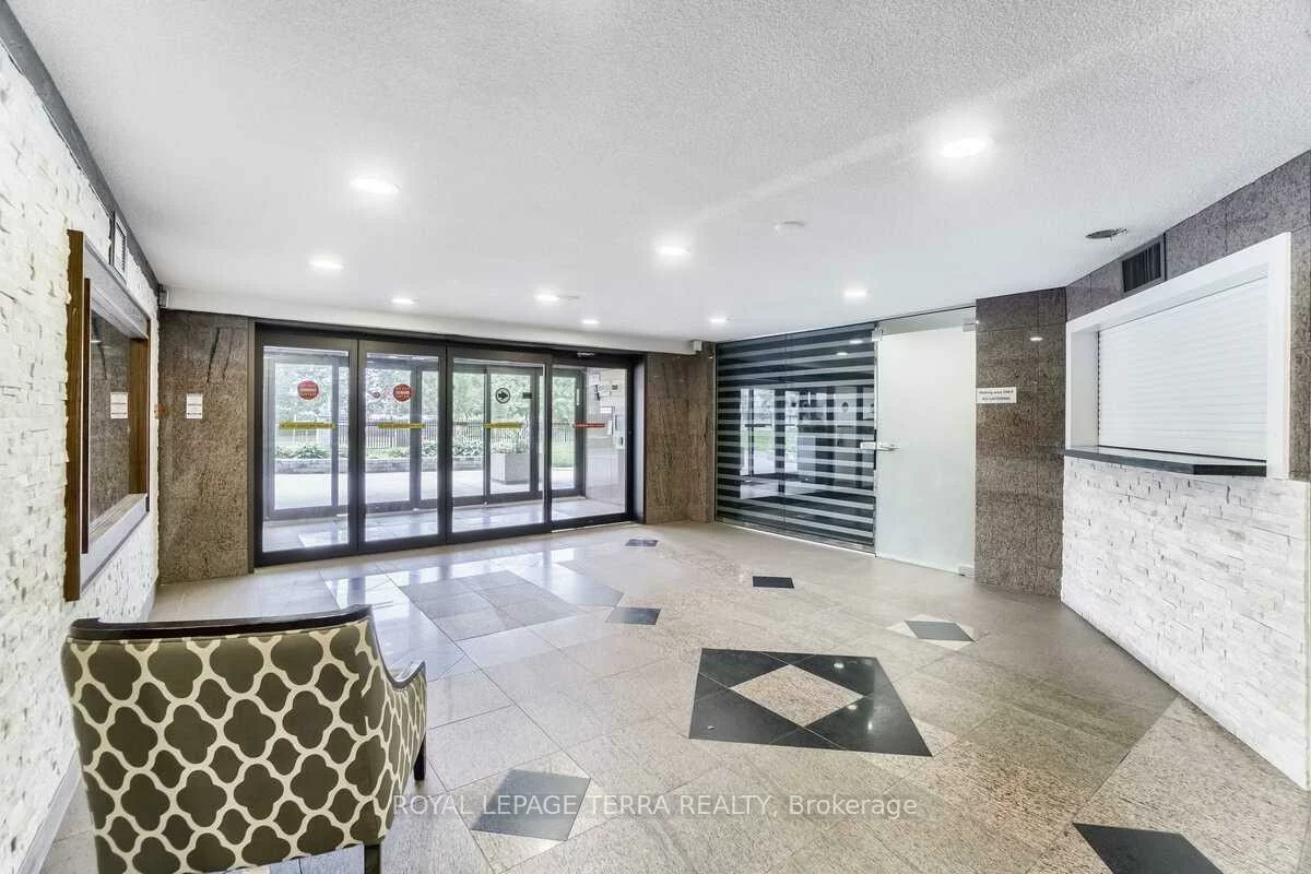 4, Lisa, Queen Street Corridor, Brampton