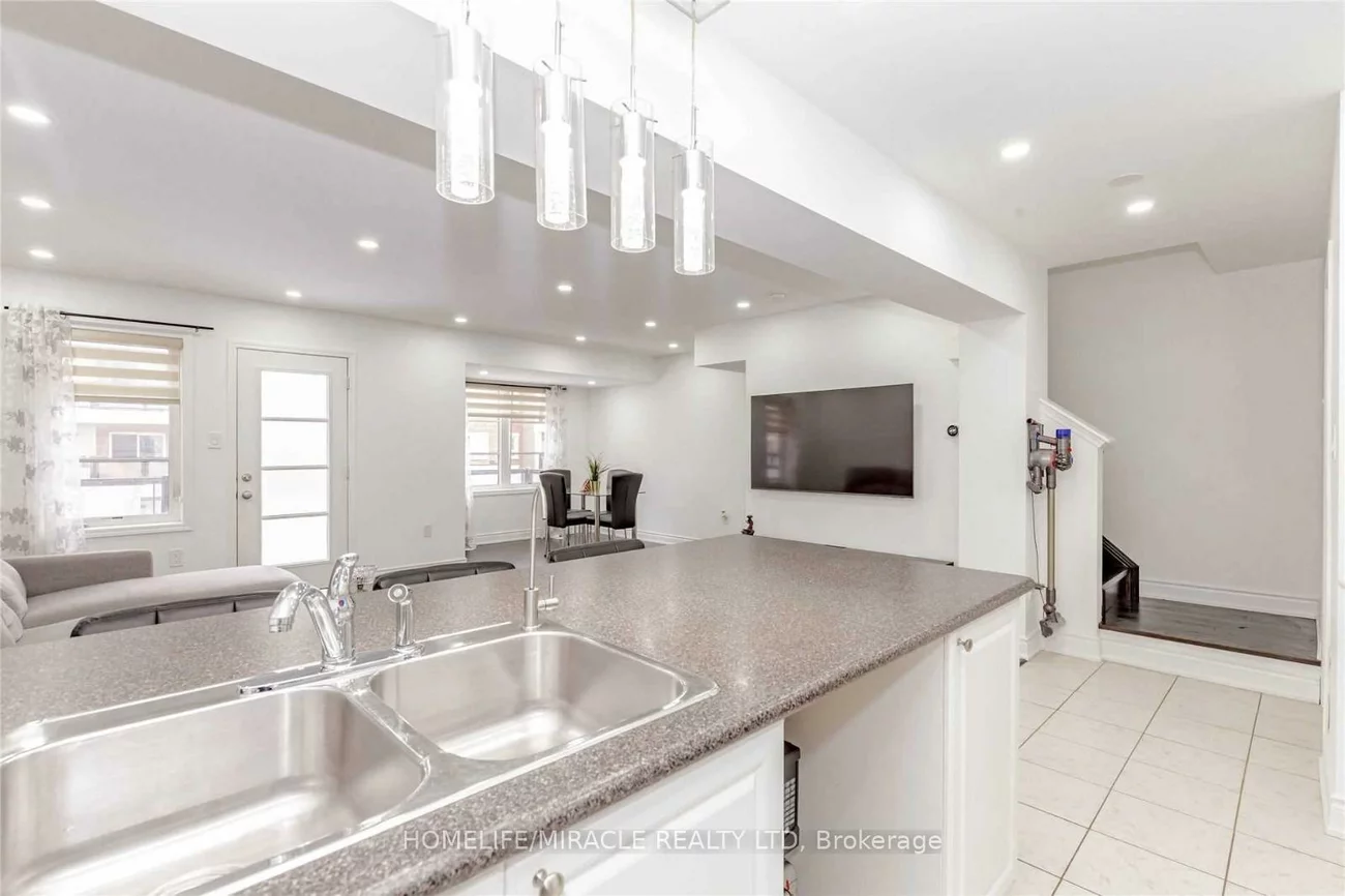 92, Baycliffe, Northwest Brampton, Brampton