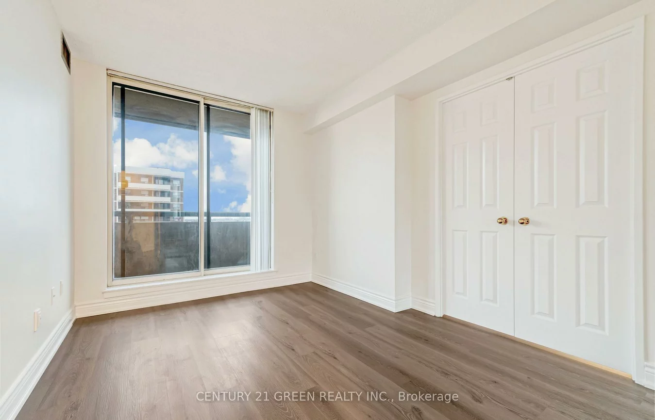 5, Lisa, Queen Street Corridor, Brampton