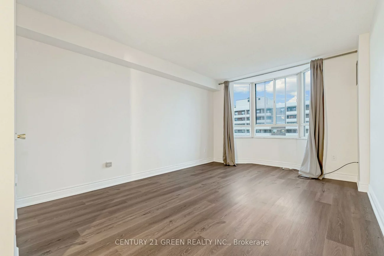 5, Lisa, Queen Street Corridor, Brampton