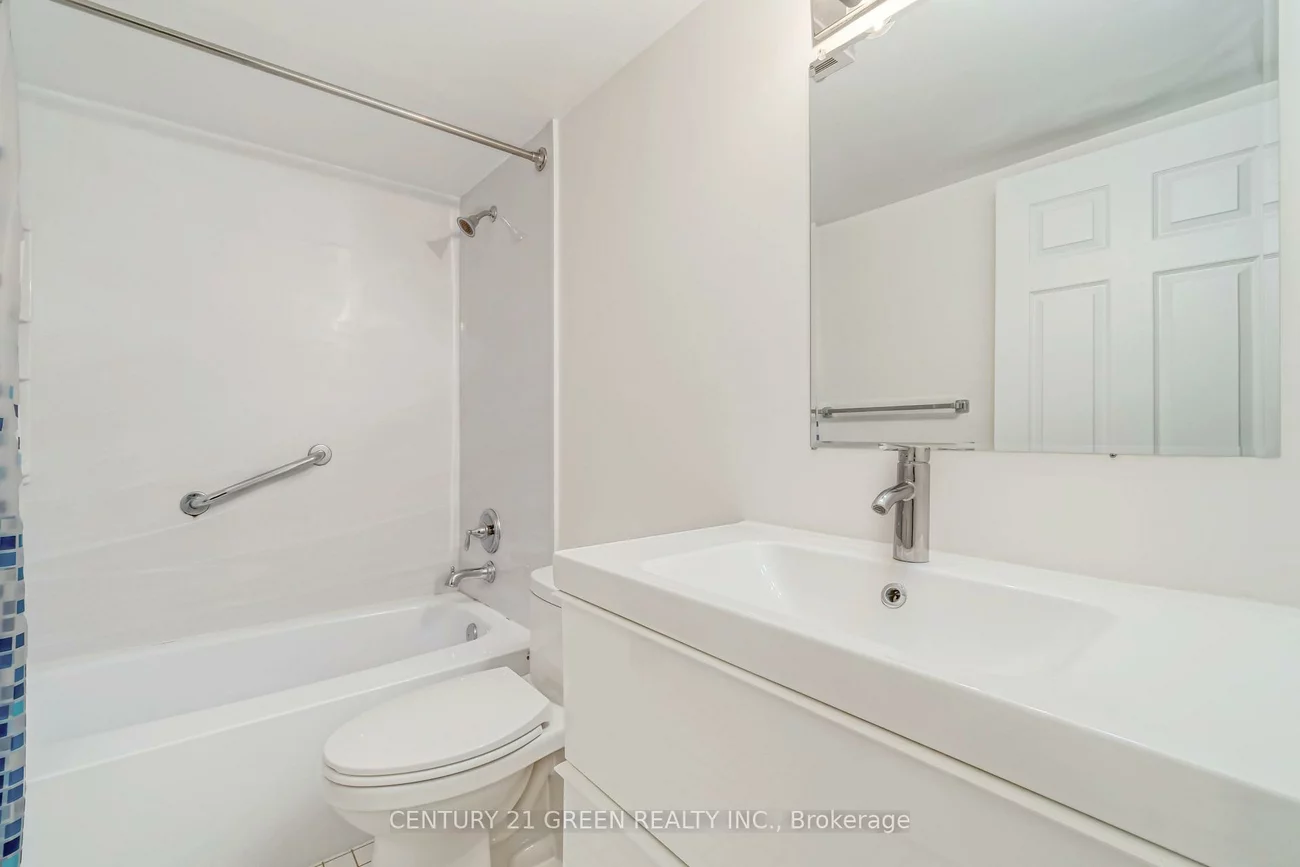 5, Lisa, Queen Street Corridor, Brampton