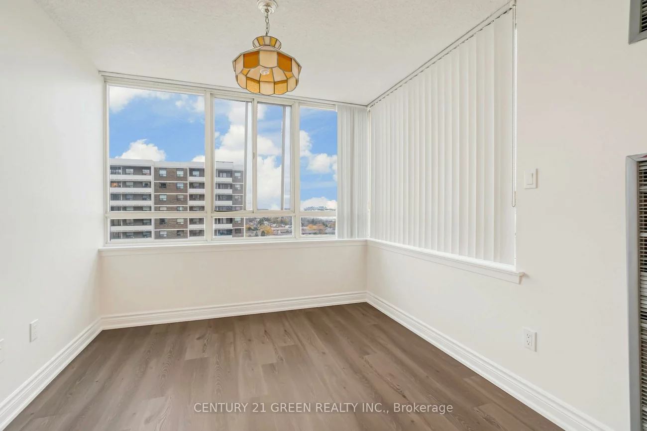 5, Lisa, Queen Street Corridor, Brampton