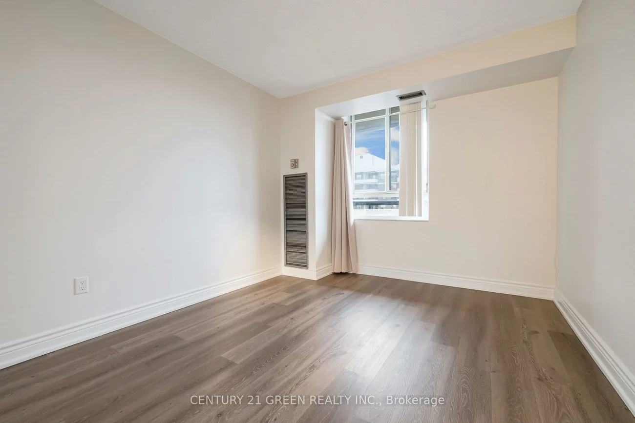 5, Lisa, Queen Street Corridor, Brampton