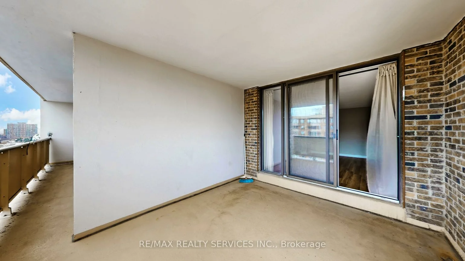 3, Lisa, Queen Street Corridor, Brampton