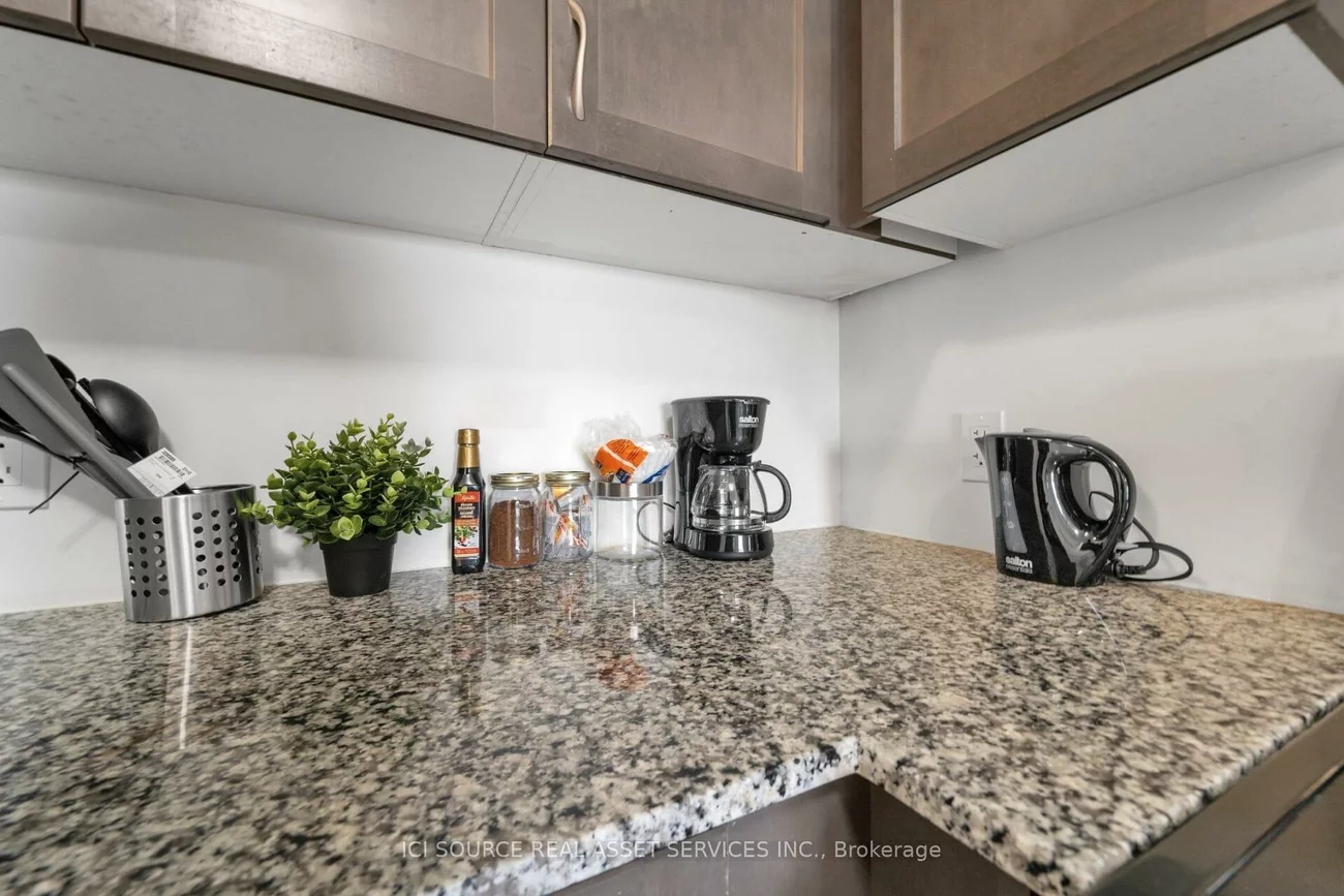 200, Lagerfeld, Northwest Brampton, Brampton