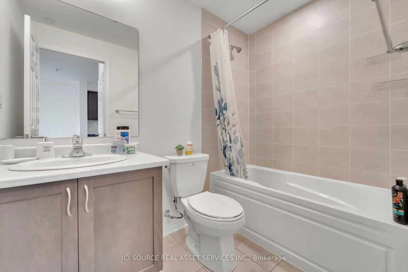 200, Lagerfeld, Northwest Brampton, Brampton