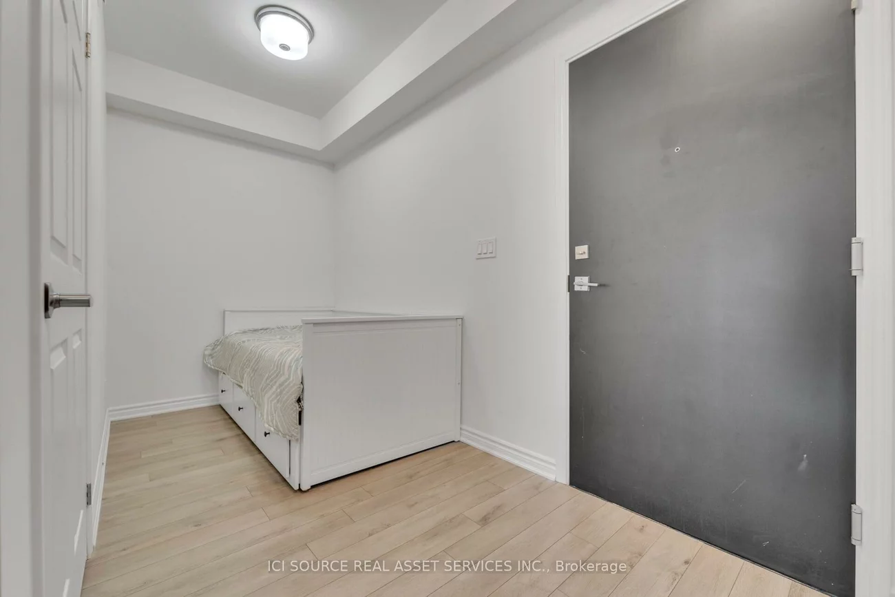 200, Lagerfeld, Northwest Brampton, Brampton