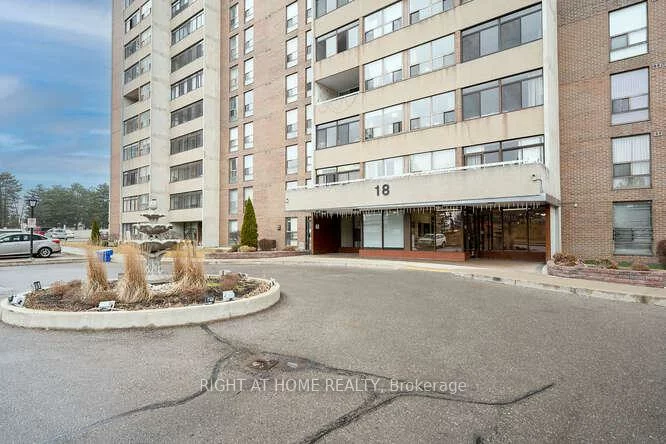 18, Knightsbridge, Queen Street Corridor, Brampton