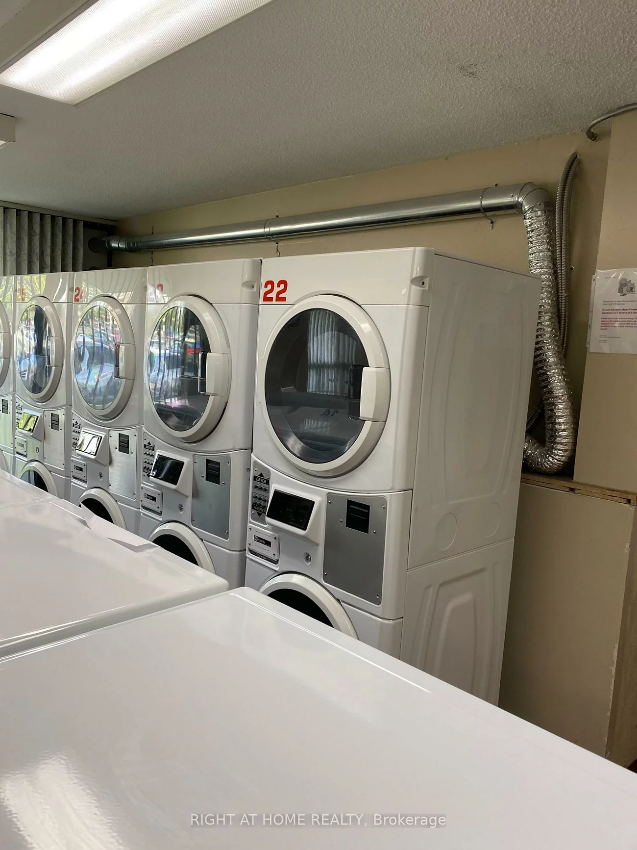 18, Knightsbridge, Queen Street Corridor, Brampton