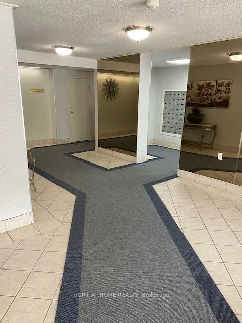 18, Knightsbridge, Queen Street Corridor, Brampton