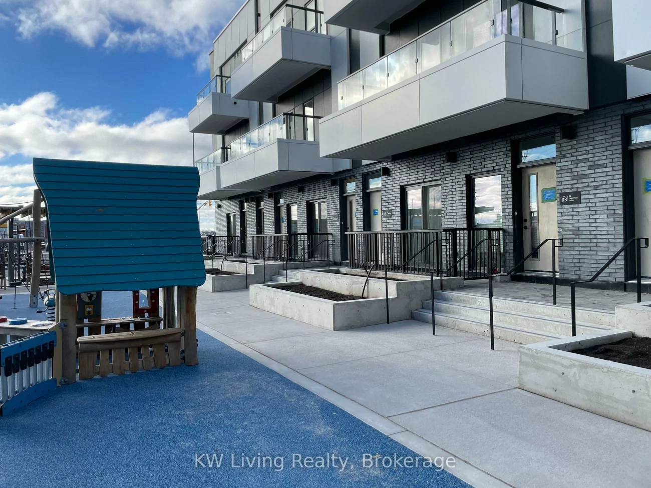 20, Lagerfeld, Northwest Brampton, Brampton