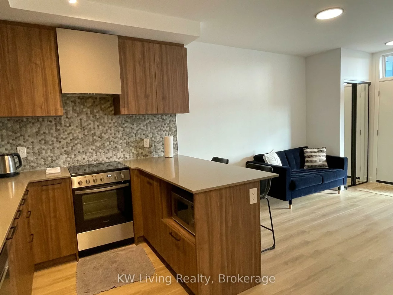 20, Lagerfeld, Northwest Brampton, Brampton