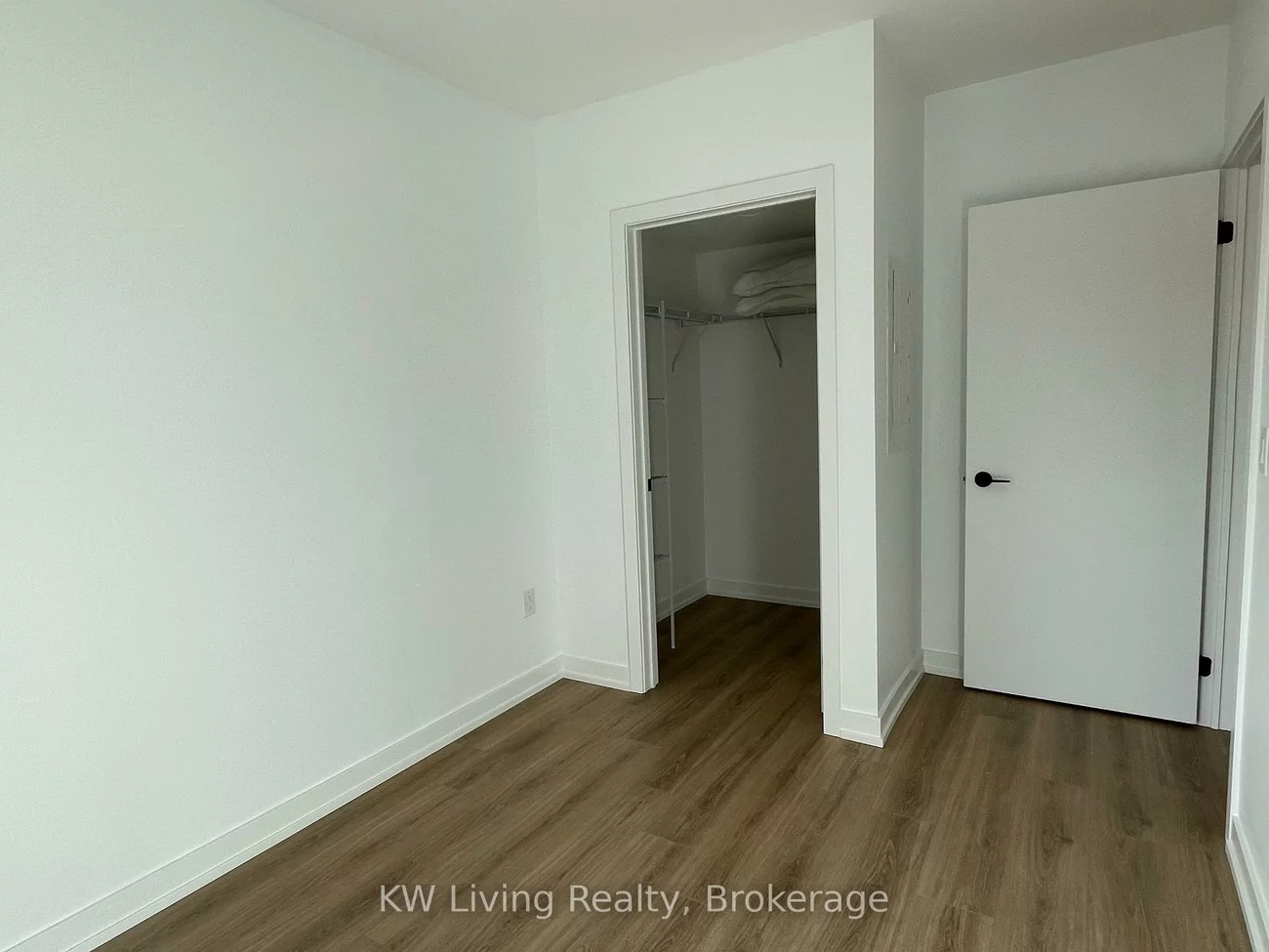 20, Lagerfeld, Northwest Brampton, Brampton