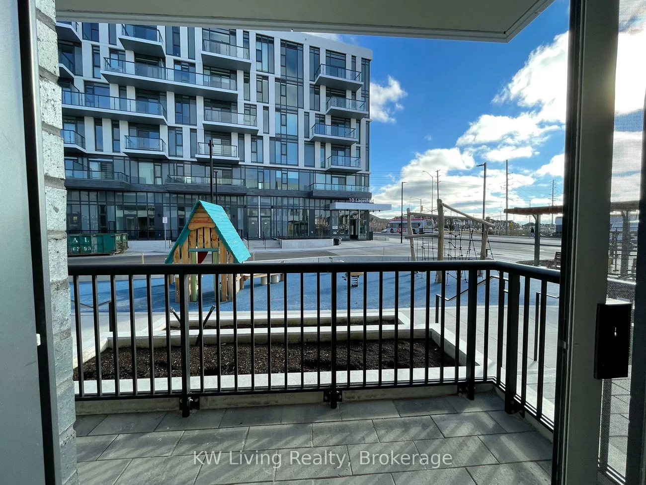 20, Lagerfeld, Northwest Brampton, Brampton