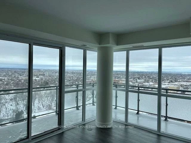 15, Lynch, Downtown Brampton, Brampton